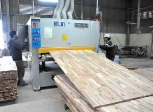 320 đơn vị tham gia Triển lãm máy móc thiết bị chế biến gỗ